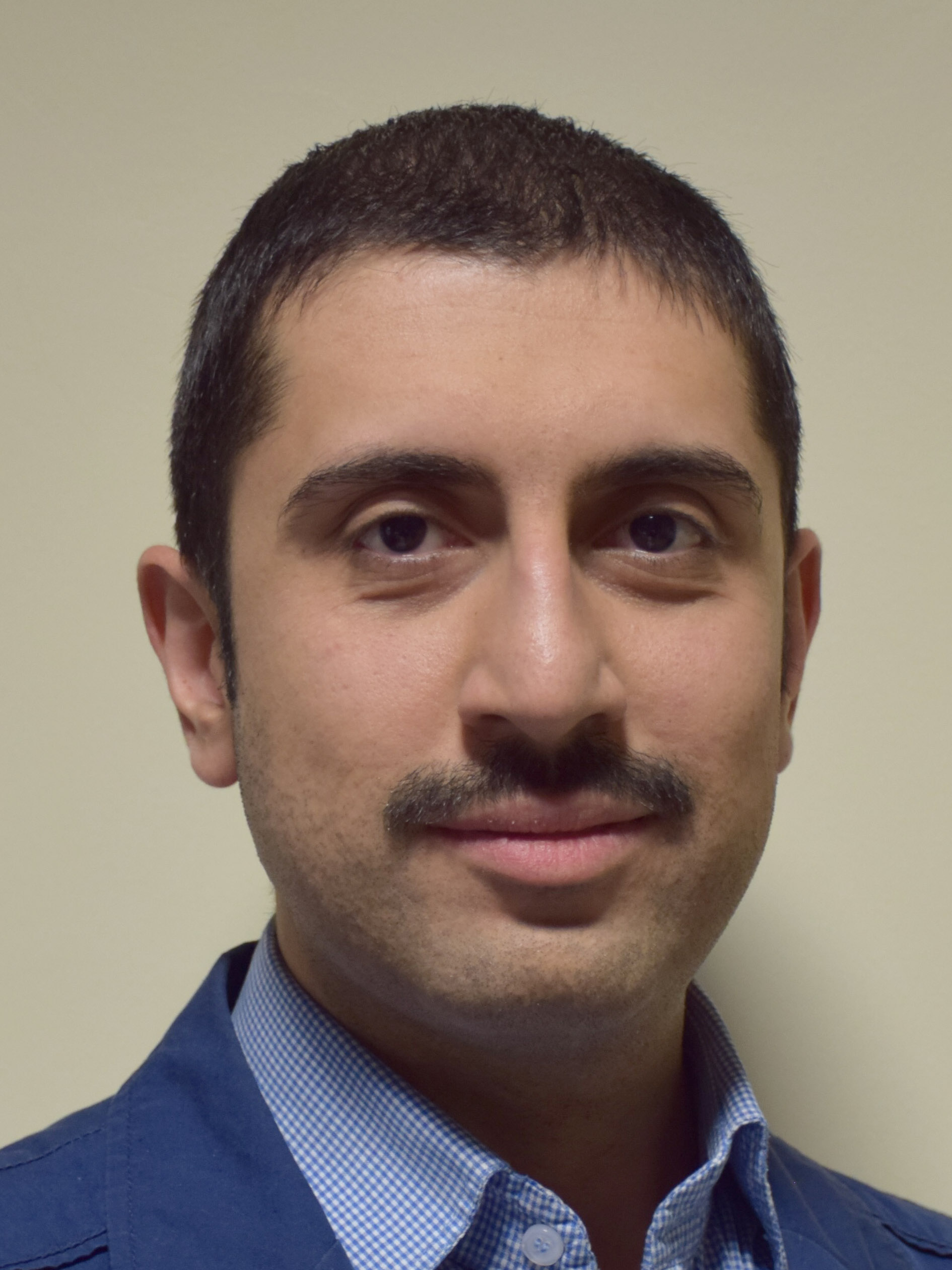 اشخاص حقیقی - حسن شفیعیان